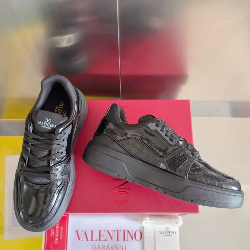 Valentino Low Shoes Effortless 36453