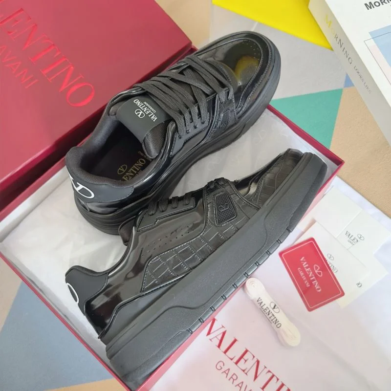 Valentino Low Shoes Effortless 36453
