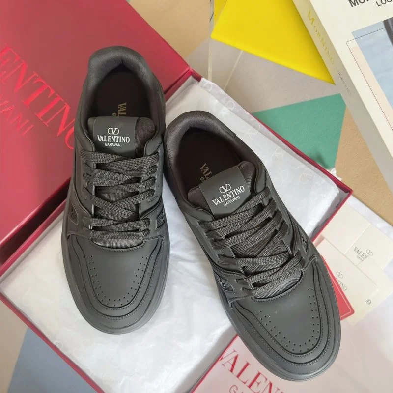 Stretchable Valentino Low Shoes 36456
