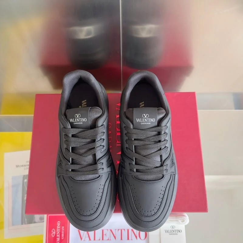 Stretchable Valentino Low Shoes 36456
