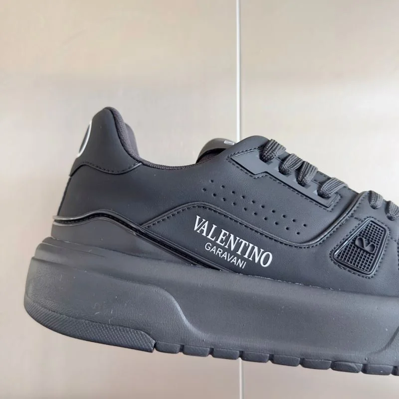 Stretchable Valentino Low Shoes 36456