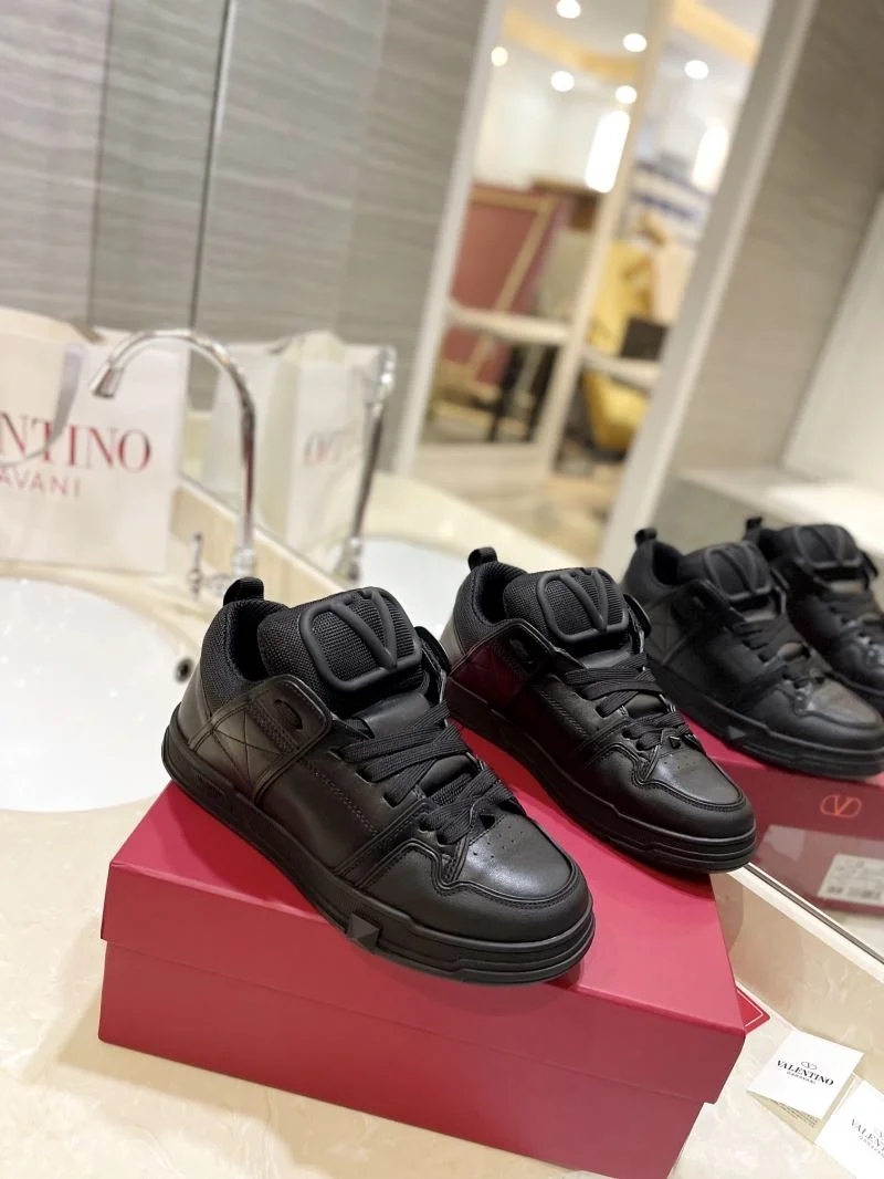 Durable Valentino Low Shoes 36440