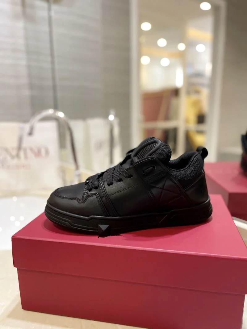 Durable Valentino Low Shoes 36440