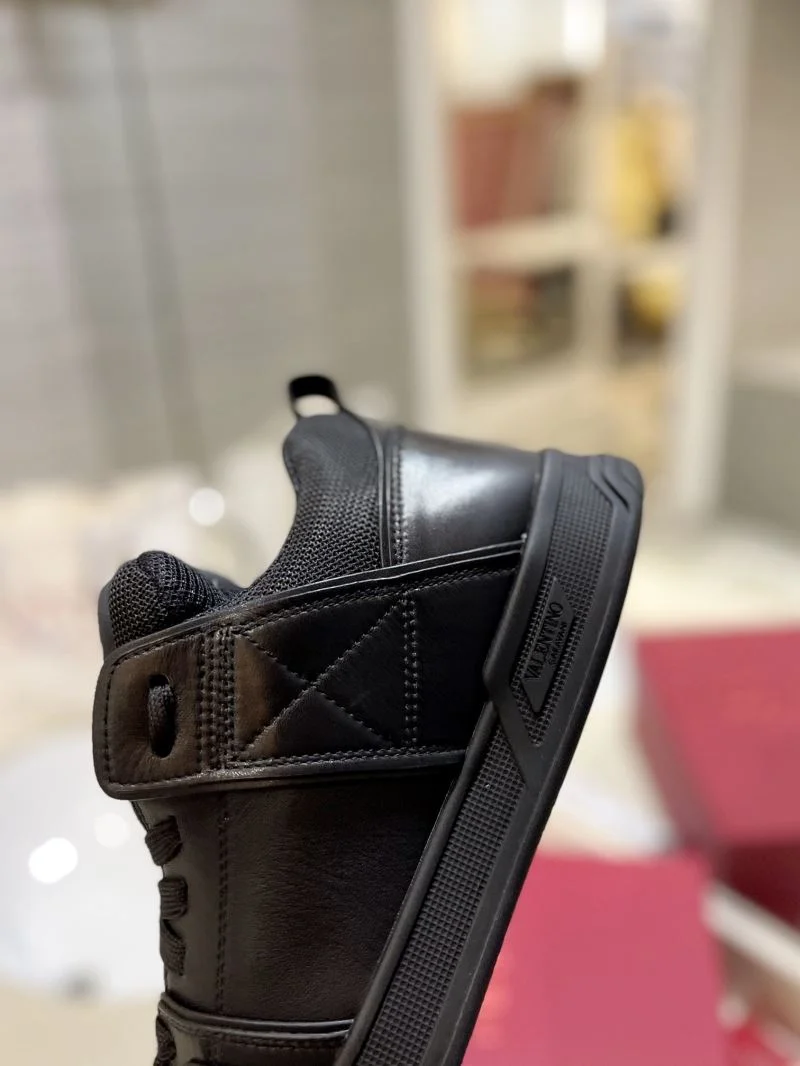 Durable Valentino Low Shoes 36440