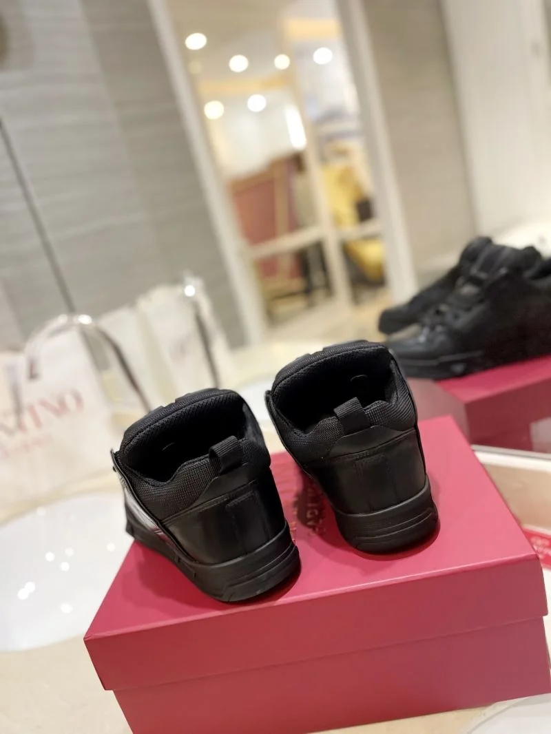 Durable Valentino Low Shoes 36440