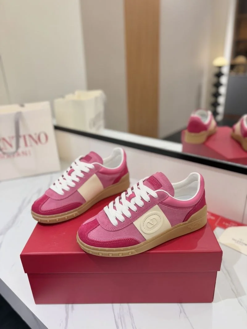 Valentino Low Shoes Sophisticated 36466