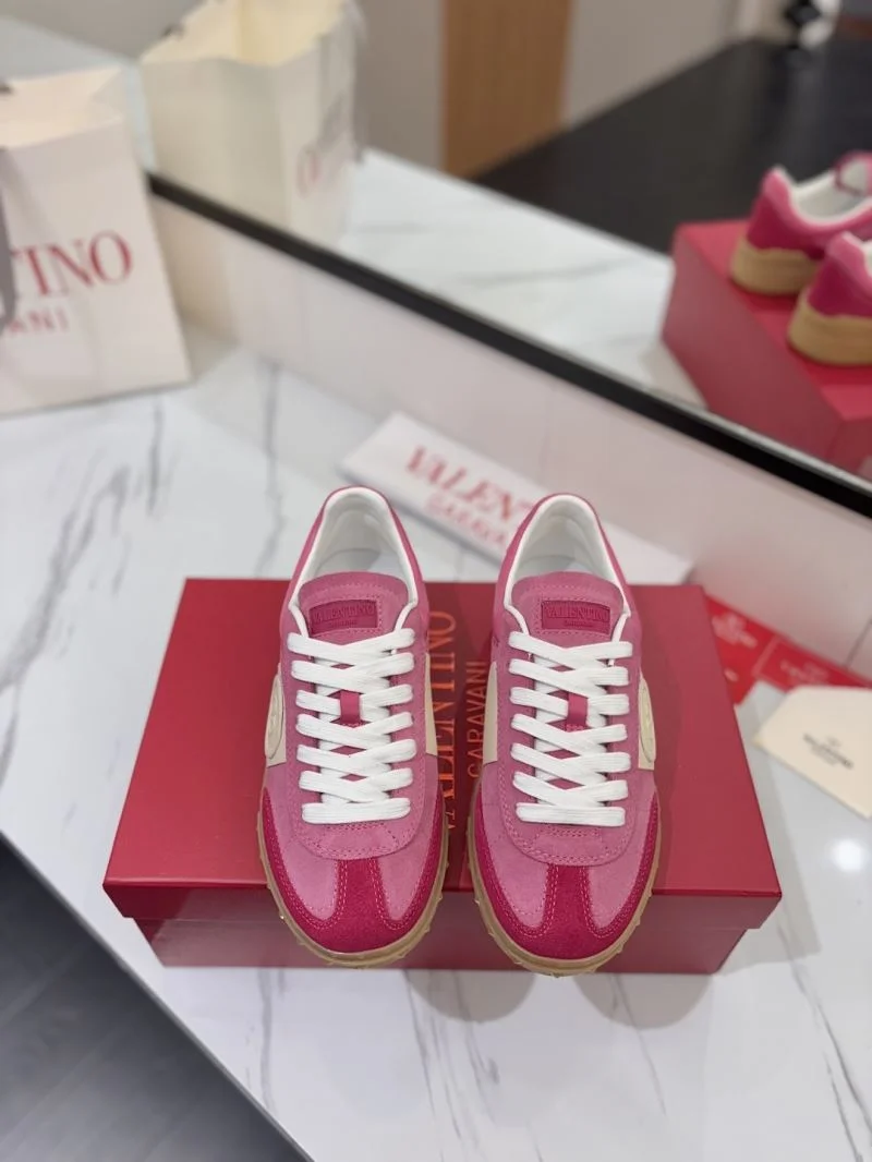 Valentino Low Shoes Sophisticated 36466