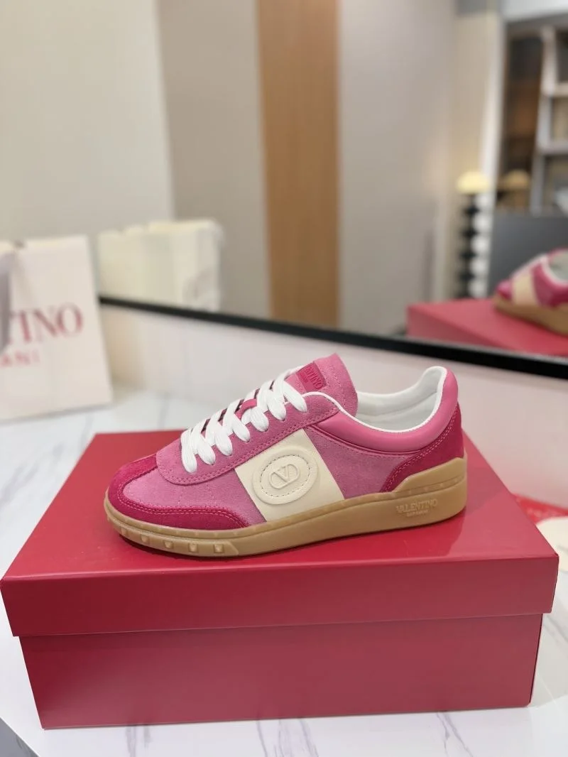 Valentino Low Shoes Sophisticated 36466