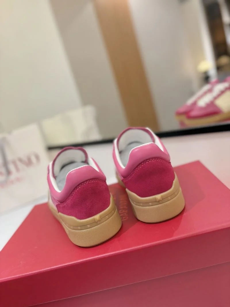 Valentino Low Shoes Sophisticated 36466