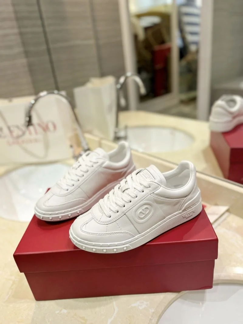 Valentino Low Shoes Contemporary 36449