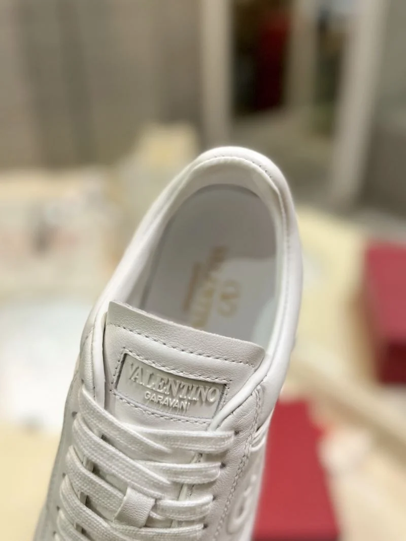 Valentino Low Shoes Contemporary 36449