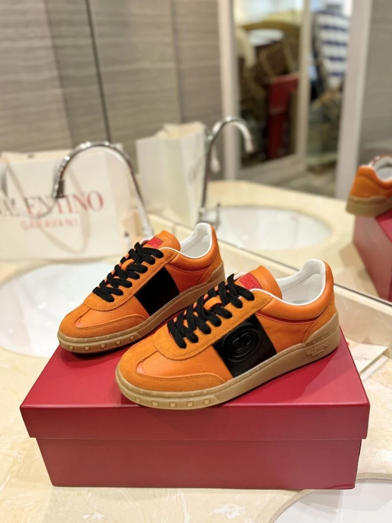 Valentino Low Shoes TimelessDesign 36438