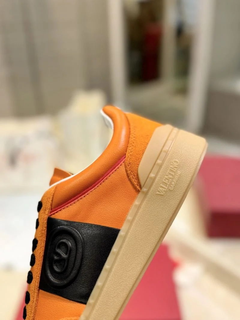Valentino Low Shoes TimelessDesign 36438