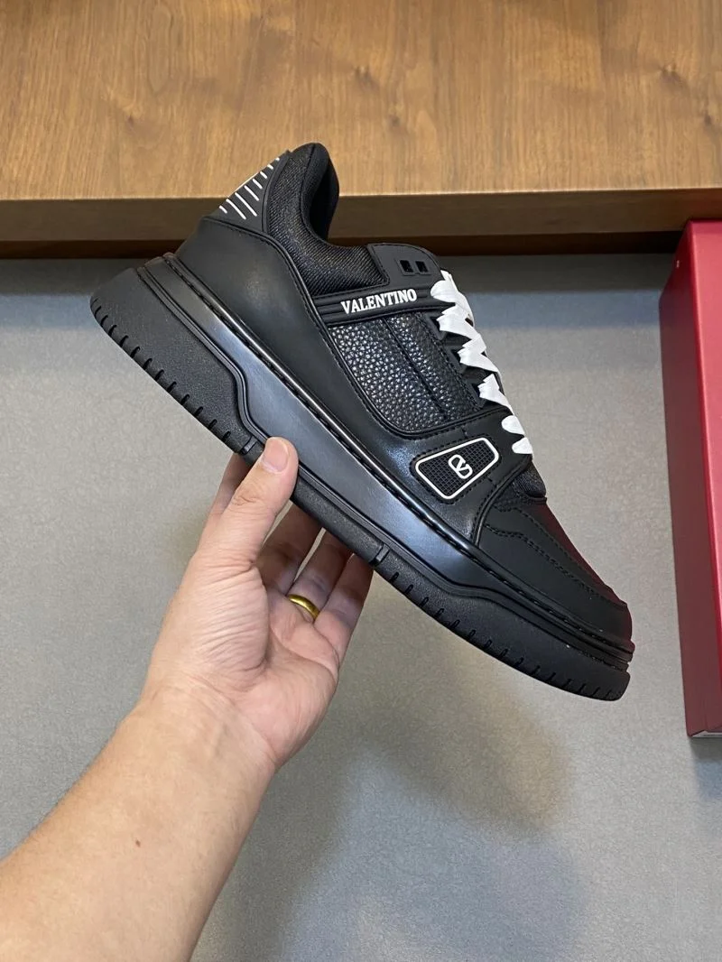 Valentino Low Shoes FlexibleFit 37023