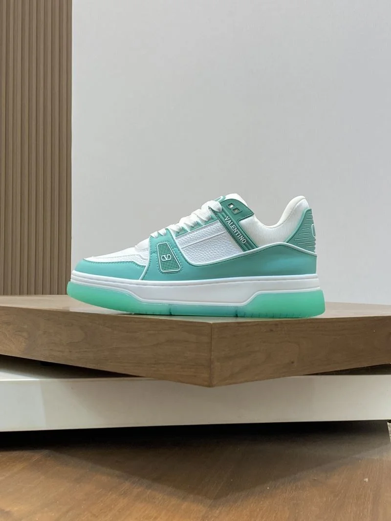 Valentino Low Shoes Sporty 37021