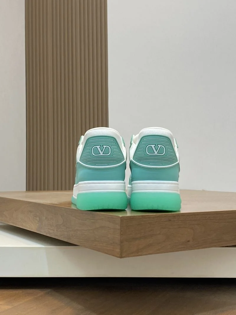 Valentino Low Shoes Sporty 37021