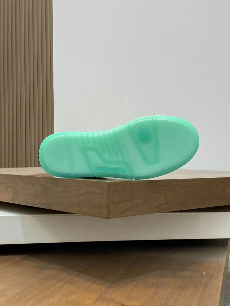 Valentino Low Shoes Sporty 37021