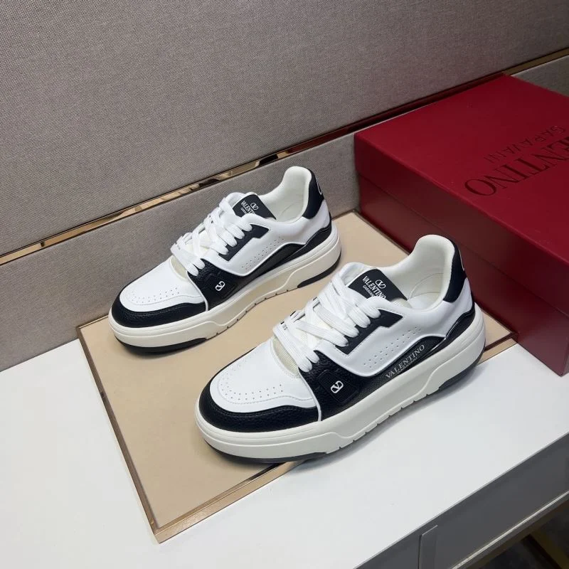 Contemporary Valentino Low Shoes 37014