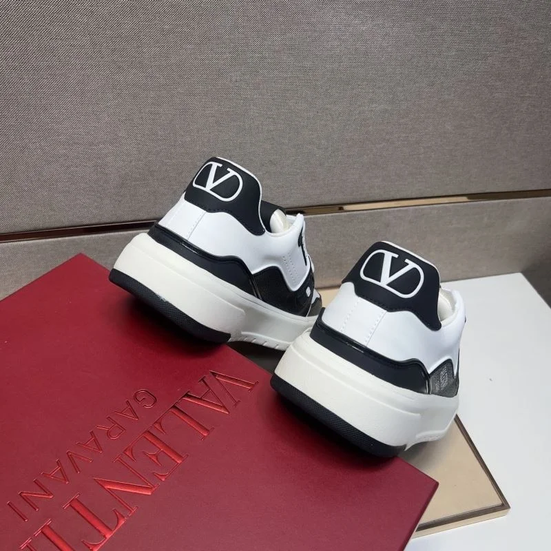 Contemporary Valentino Low Shoes 37014