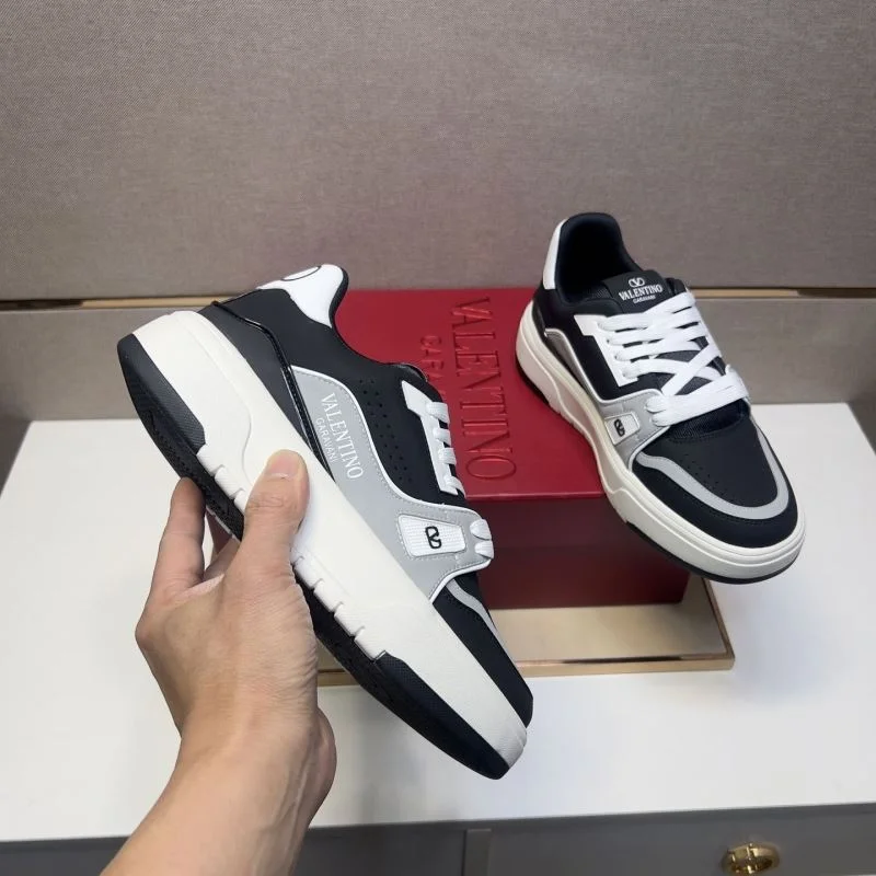 SmoothTexture Valentino Low Shoes 37007