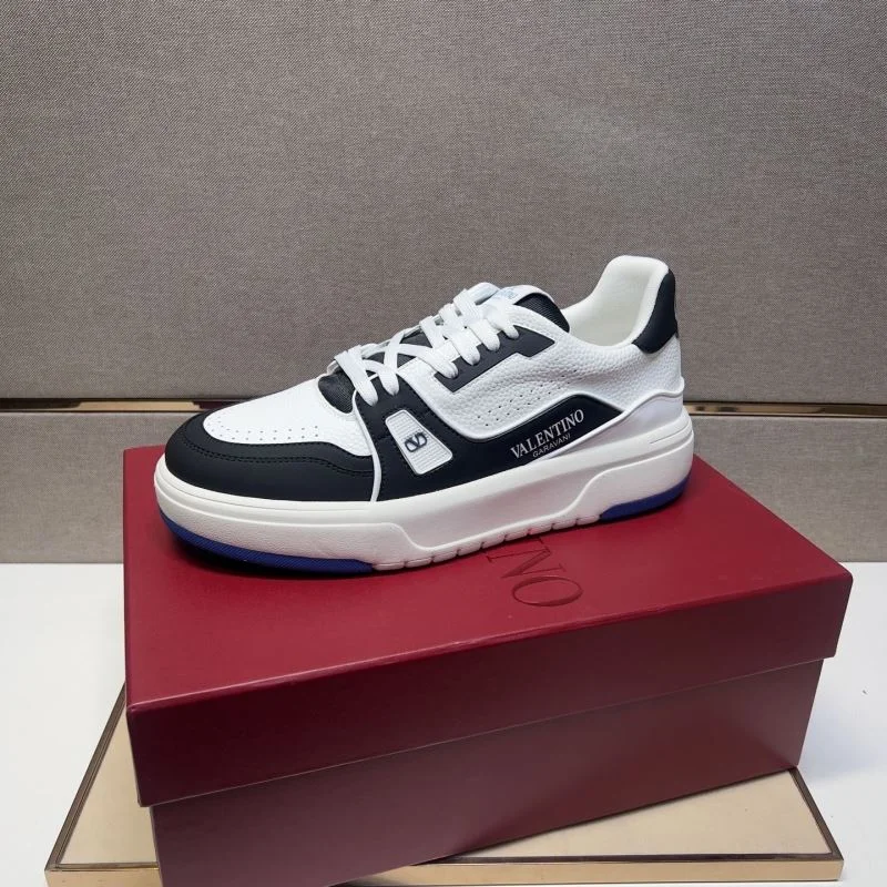 SunProtective Valentino Low Shoes 37011