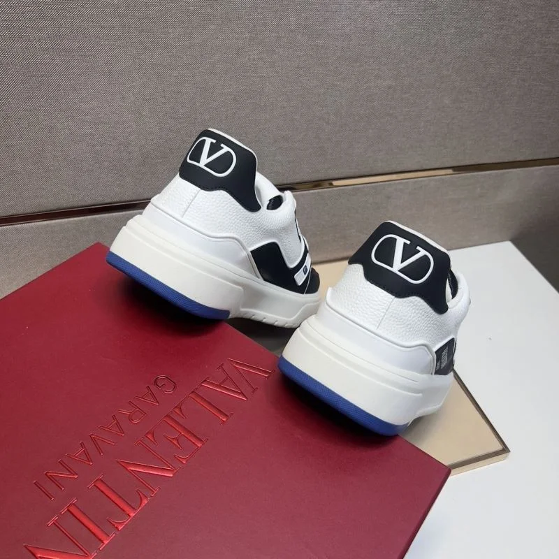 SunProtective Valentino Low Shoes 37011