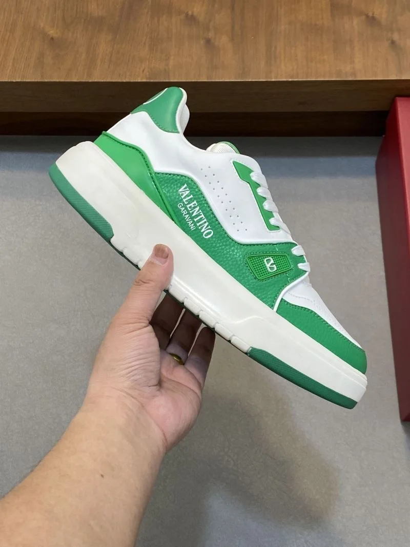 Valentino Low Shoes Breathable 37010