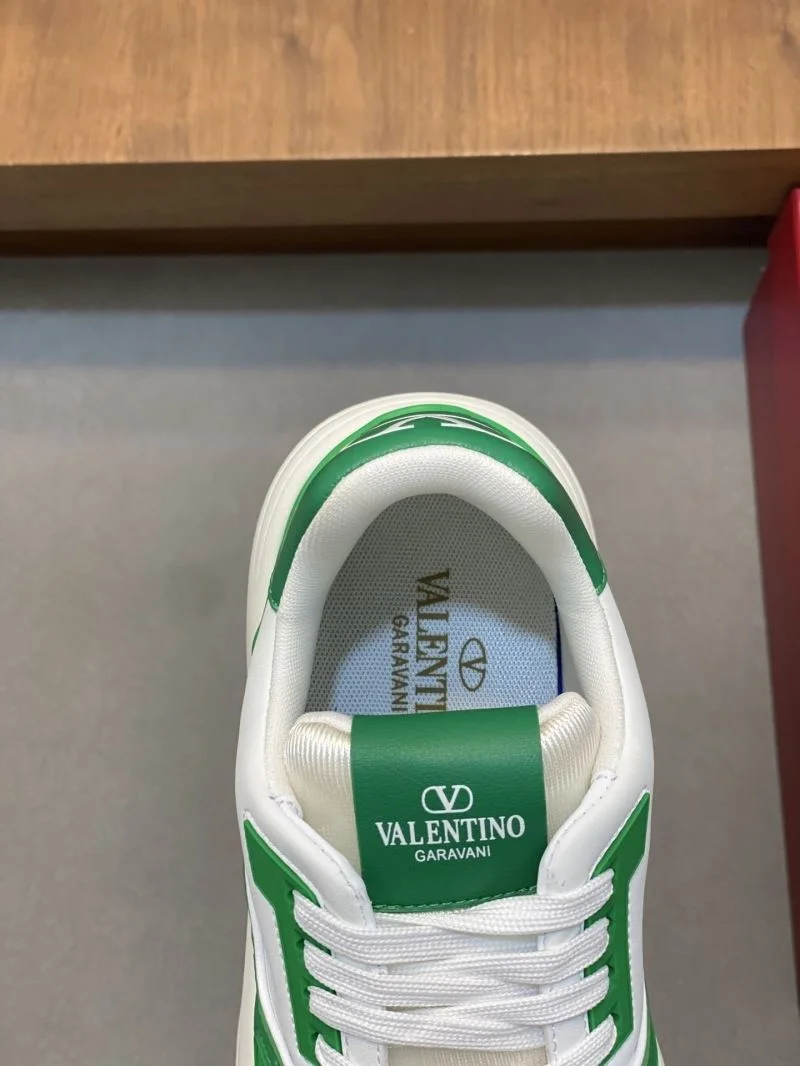 Valentino Low Shoes Breathable 37010