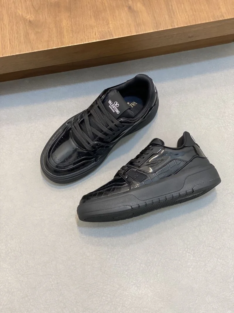 ZipUp Valentino Low Shoes 36997