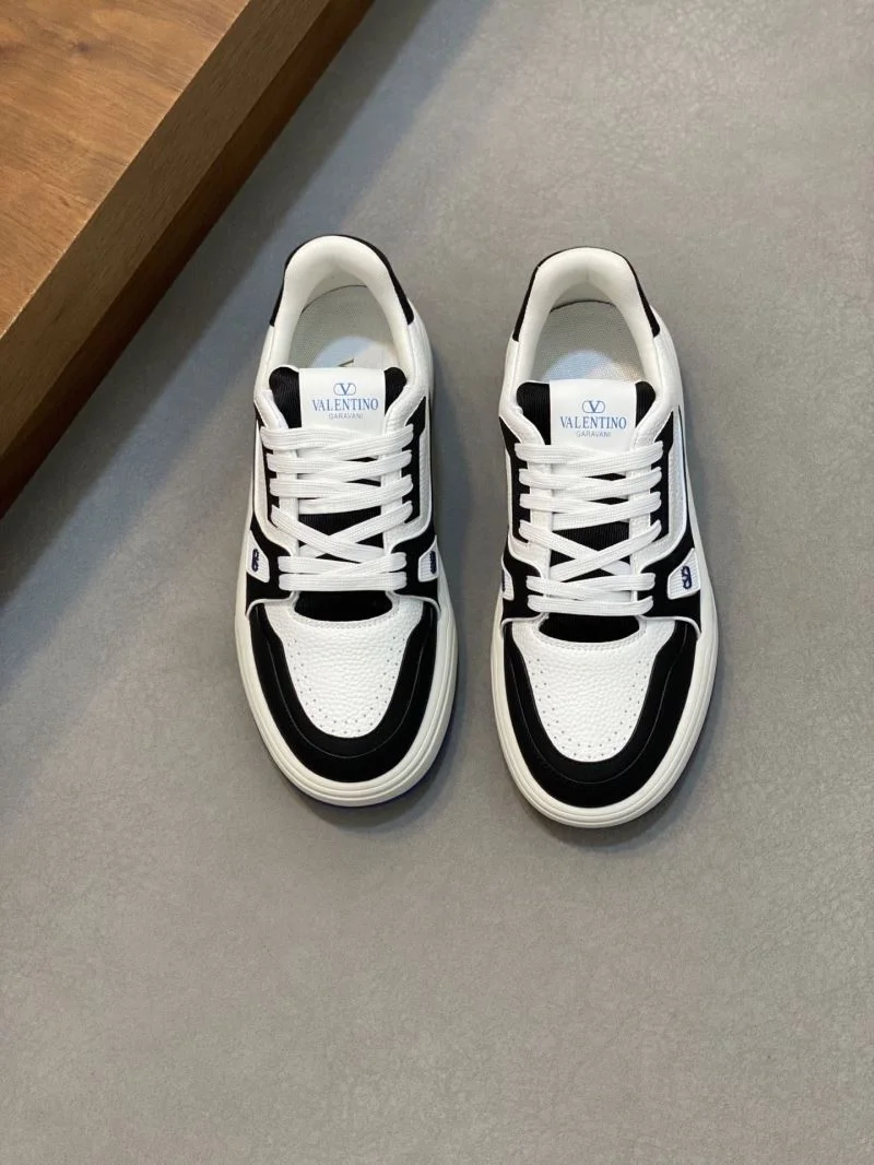 Vibrant Valentino Low Shoes 36992