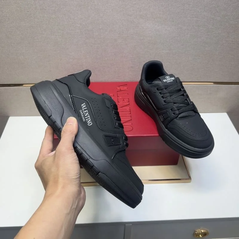 Valentino Low Shoes EasyMatch 36996