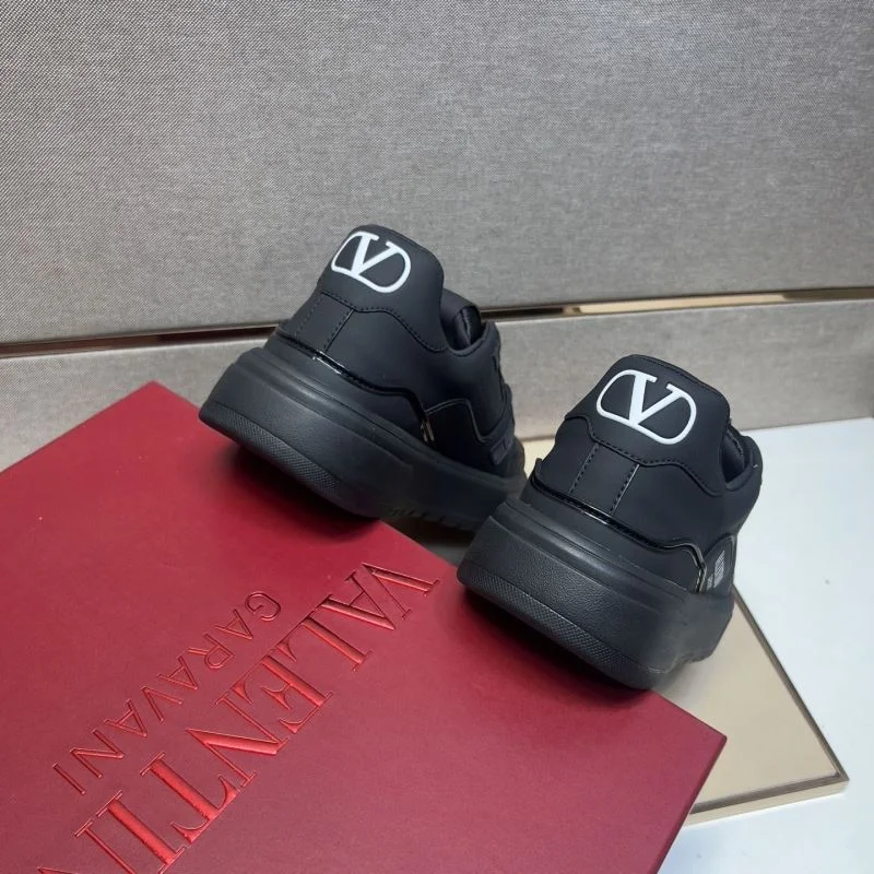 Valentino Low Shoes EasyMatch 36996