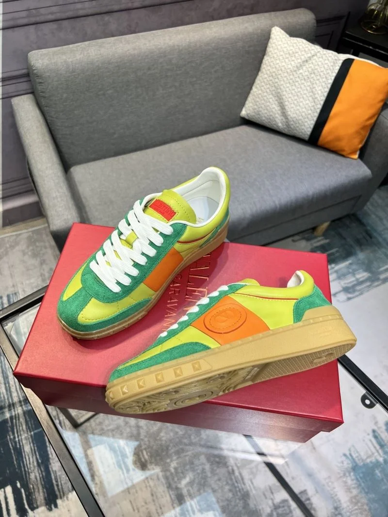 Valentino Low Shoes Durable 36999