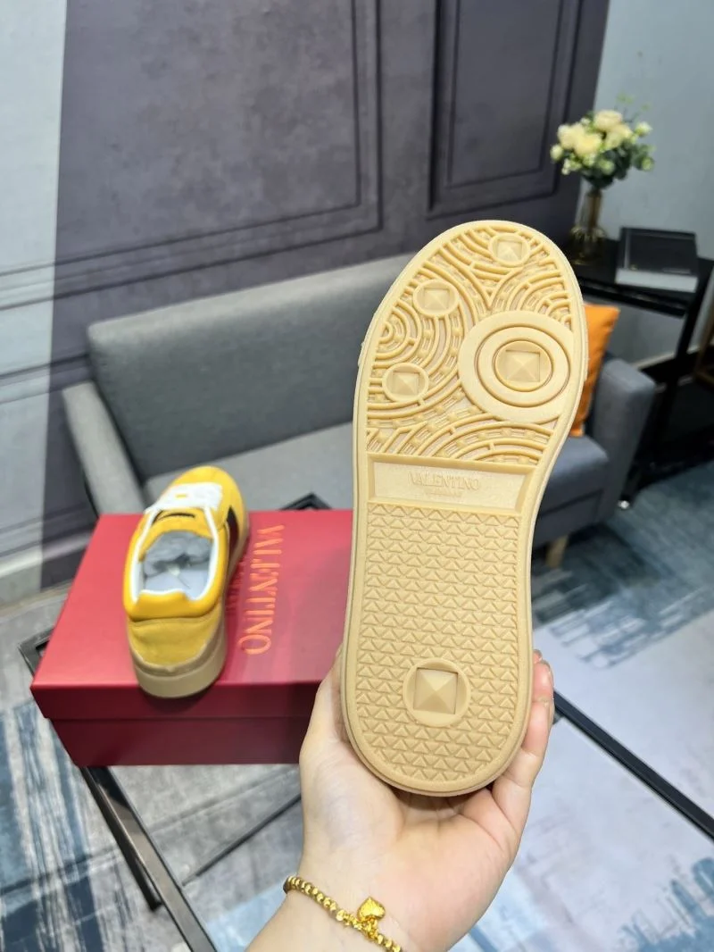Fashionable Valentino Low Shoes 36988