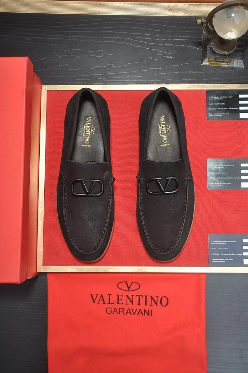 Youthful Valentino Low Shoes 36983
