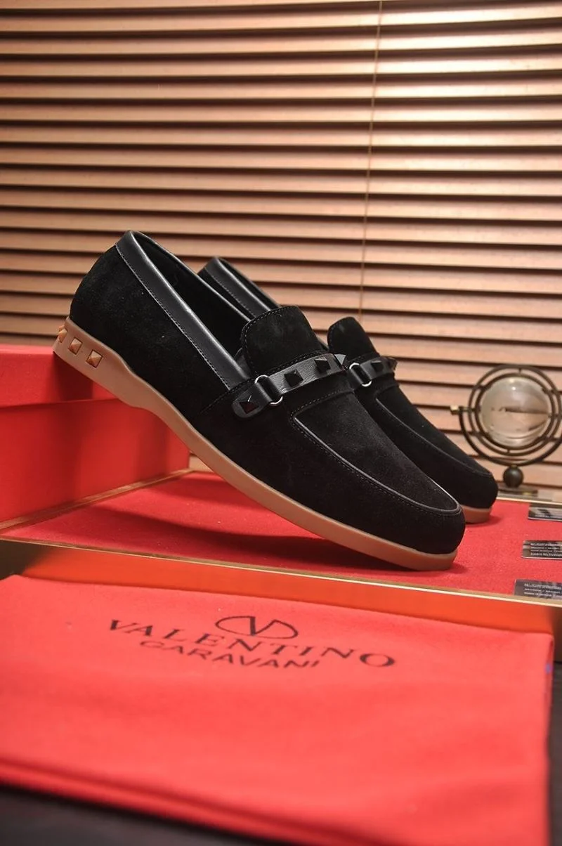 Valentino Low Shoes Resilient 36980