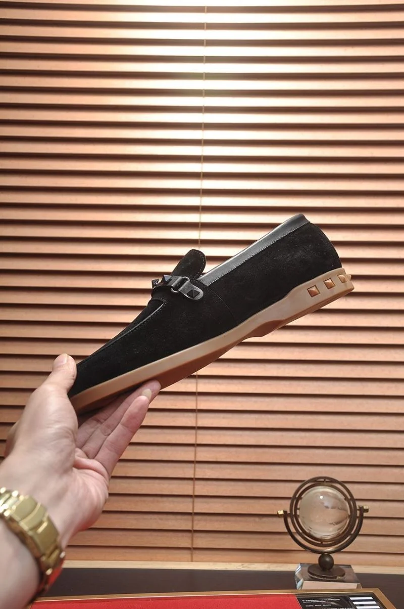 Valentino Low Shoes Resilient 36980