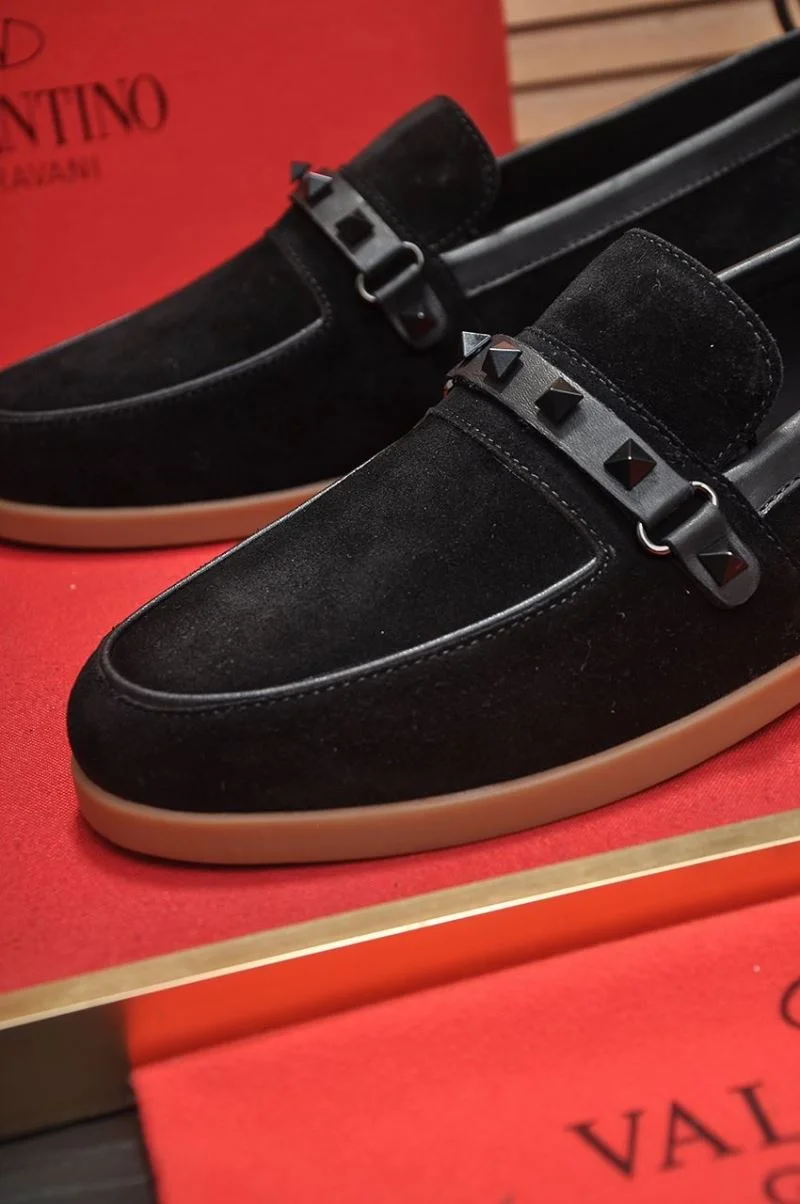 Valentino Low Shoes Resilient 36980