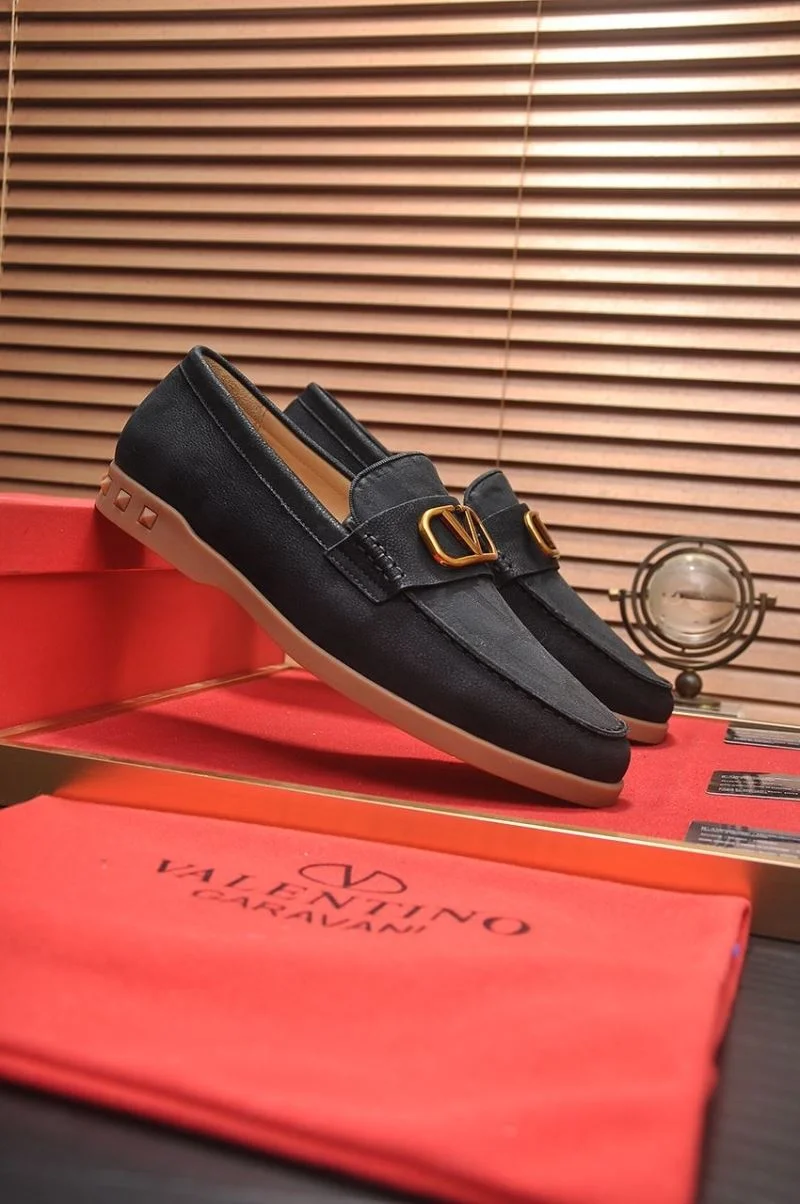 EyeCatching Valentino Low Shoes 36976