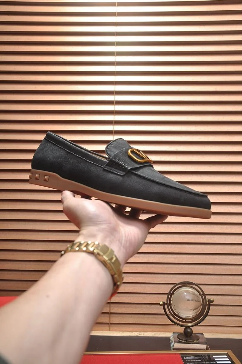 EyeCatching Valentino Low Shoes 36976