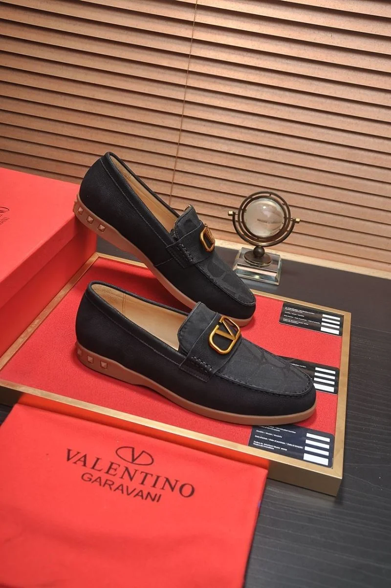 EyeCatching Valentino Low Shoes 36976
