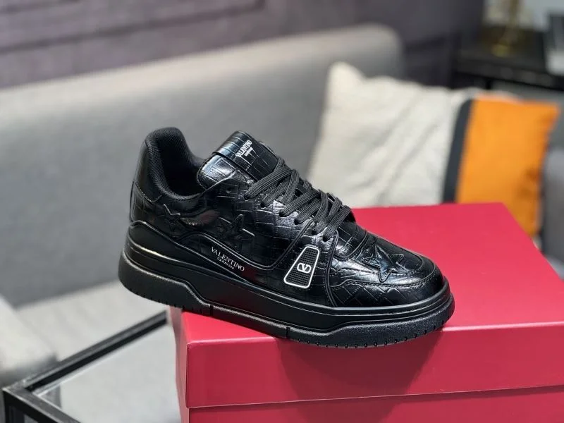 Stretchable Valentino Low Shoes 36966