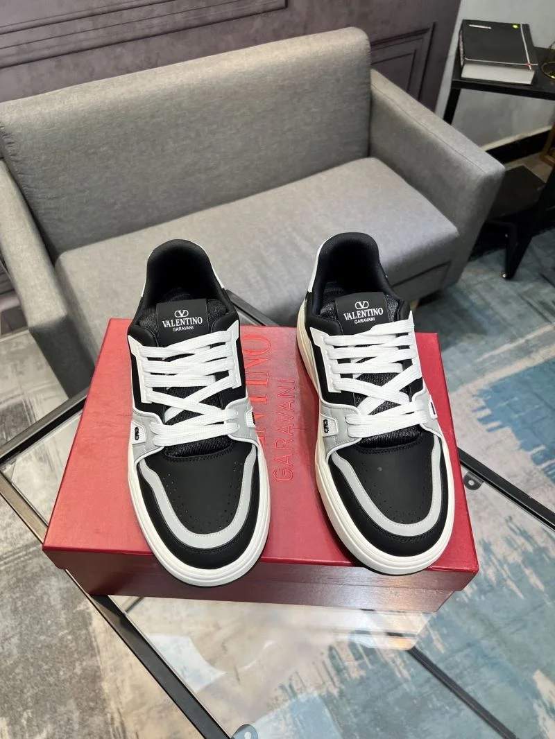 Valentino Low Shoes Stretchable 36961