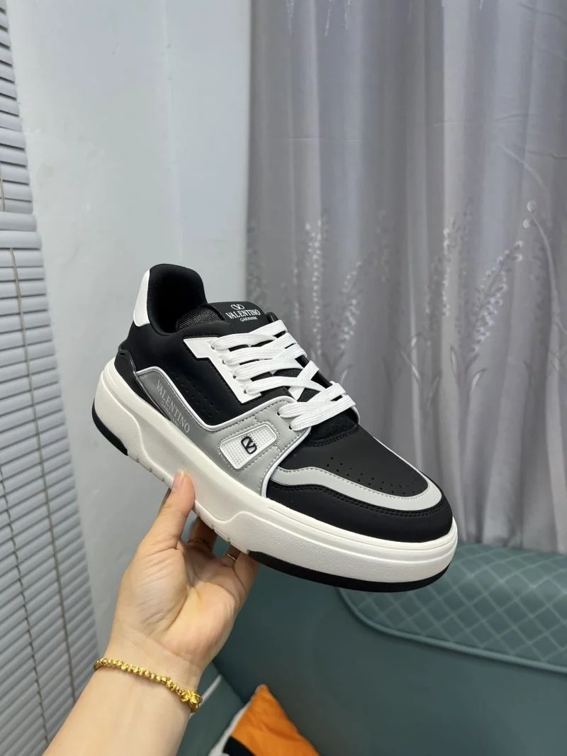 Valentino Low Shoes Stretchable 36961