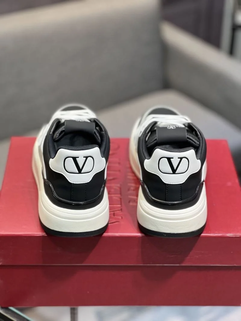 Valentino Low Shoes Stretchable 36961