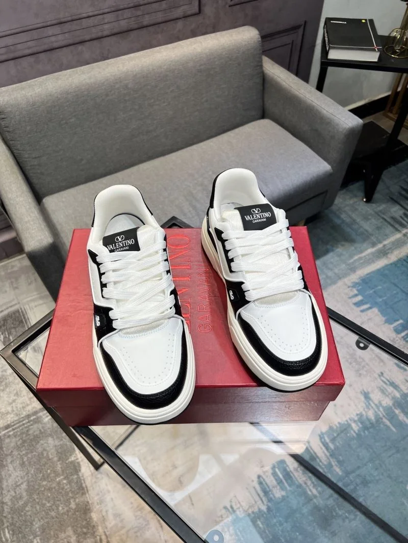 HighPerformance Valentino Low Shoes 36970