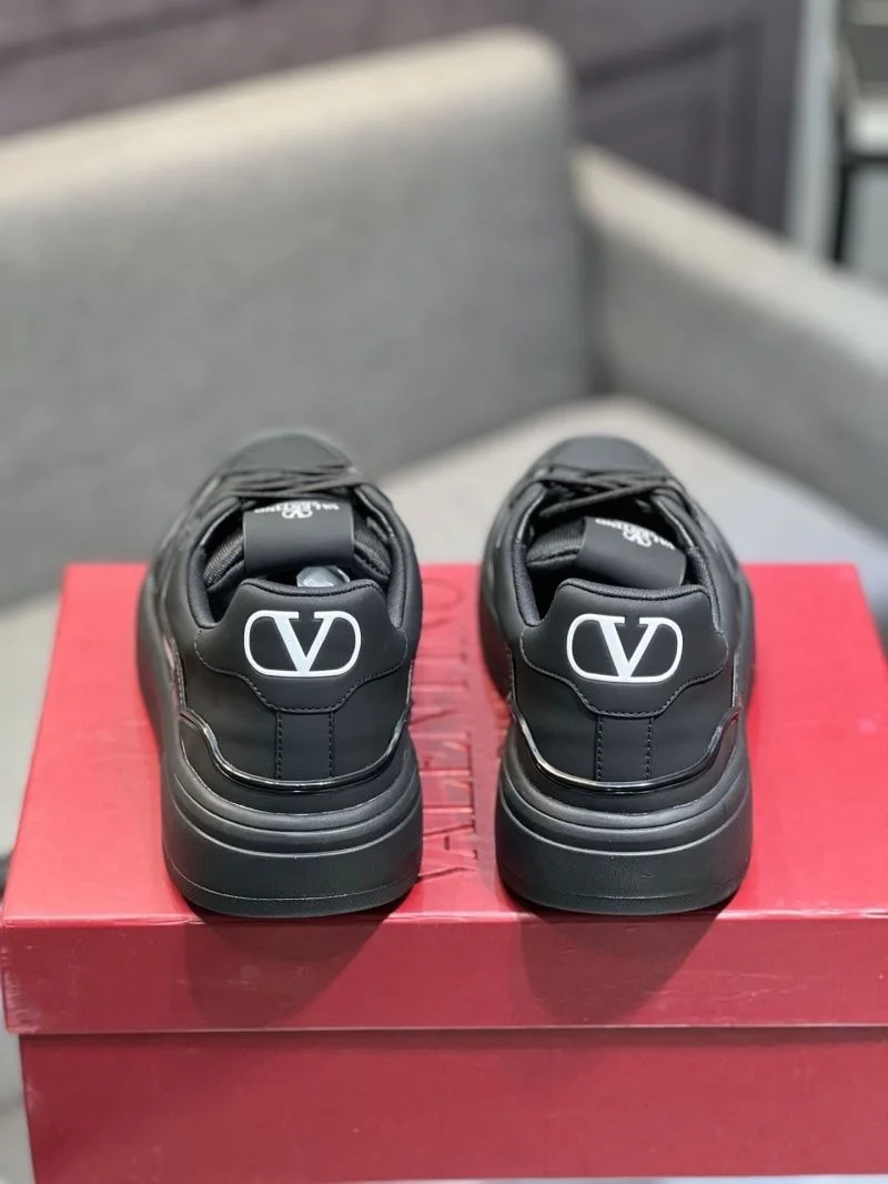Sleek Valentino Low Shoes 36949