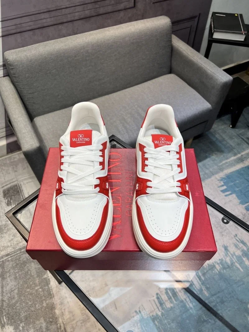 Supportive Valentino Low Shoes 36962