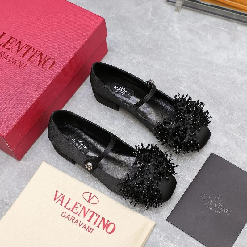 Valentino Low Shoes TopPick 37083