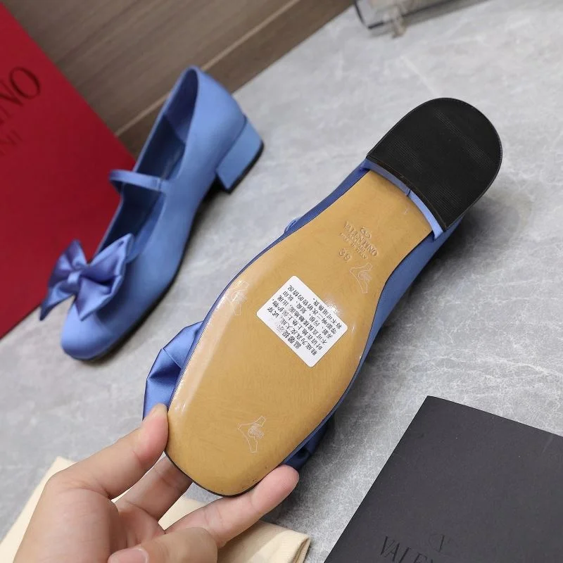 Trendy Valentino Low Shoes 37097